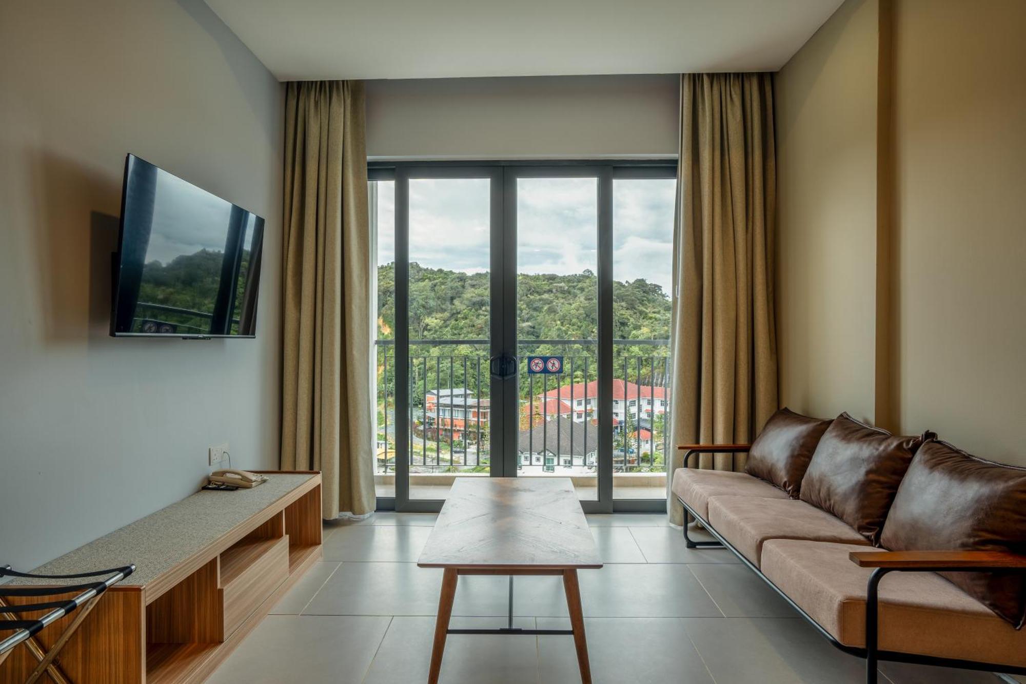 Zenith Suites Cameron Тана Рата Екстериор снимка